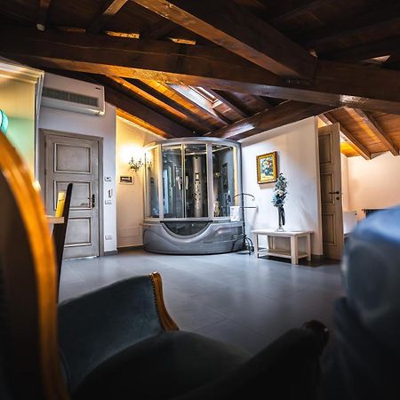 Hotel La Tavola Rotonda Cortemaggiore Zewnętrze zdjęcie