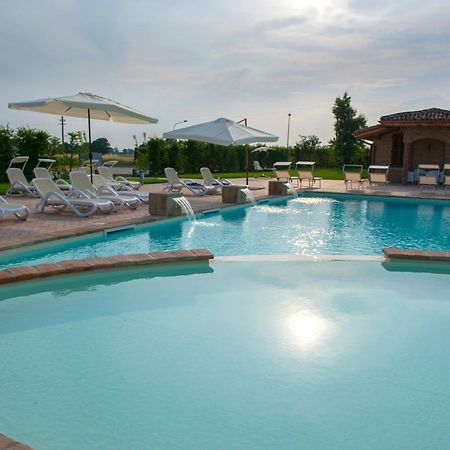 Hotel La Tavola Rotonda Cortemaggiore Zewnętrze zdjęcie